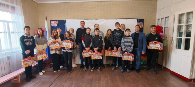 Глава Изобильненского округа Роман Коврыга побывал в побратимских городах Антраците и Стаханове Луганской Народной Республики. Глава Изобильненского округа Роман Коврыга побывал в побратимских городах Антраците и Стаханове Луганской Народной Республики.