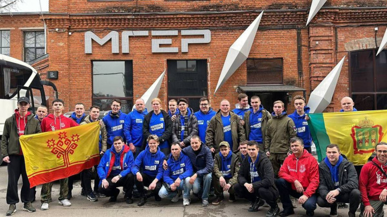 «Молодая Гвардия Единой России» и «Волонтерская Рота» в два раза увеличат количество волонтеров в больницах ЛДНР. «Молодая Гвардия Единой России» и «Волонтерская Рота» в два раза увеличат количество волонтеров в больницах ЛДНР.